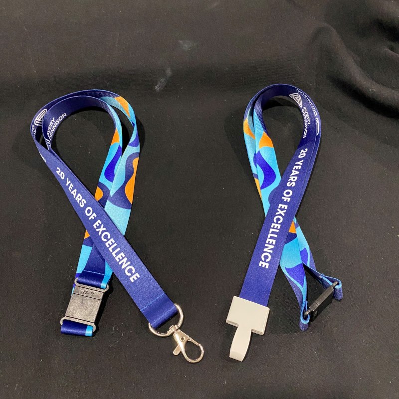 Lanyard được in bằng công nghệ in chuyển nhiệt hiện đại