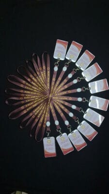 dây đeo sinh viên thẻ đứng (4)