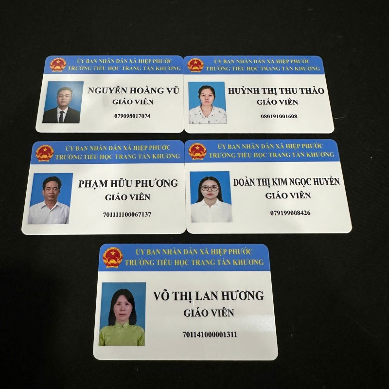 In thẻ viên chức , pvc trường học