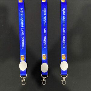 Sản xuất lanyard tại xưởng
