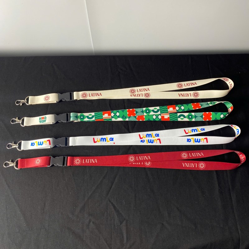 Sản xuất lanyard tại xưởng