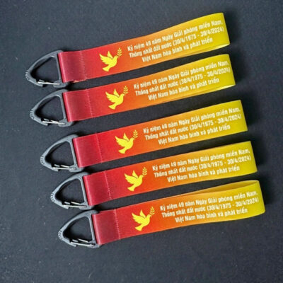 Móc khóa vải 30/4